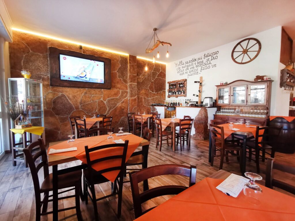 Pizzeria con forno a legna a Nuoro