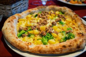Pizzeria con forno a legna a Nuoro